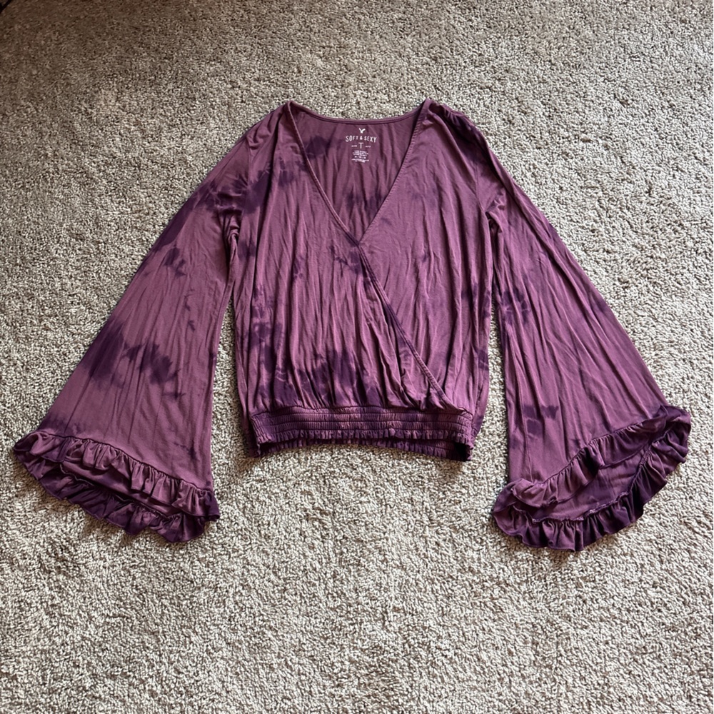 American Eagle Soft & Sexy Maroon Size M Bell Sleeve Top